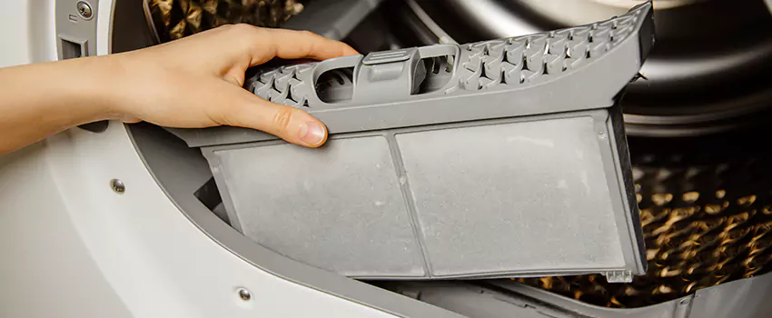 Signs Of A Clogged Dryer Lint Trap in Minnetonka, Minnesota